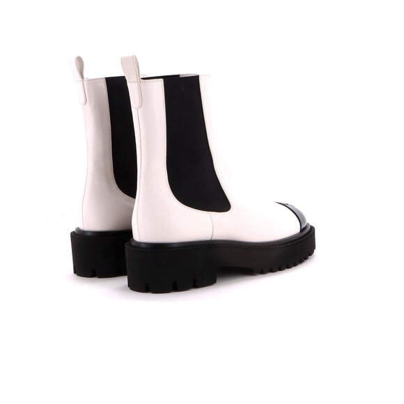 Chanel Women's CC Cap Toe Chelsea Boots Leather with Patent - Picture 2 of 5